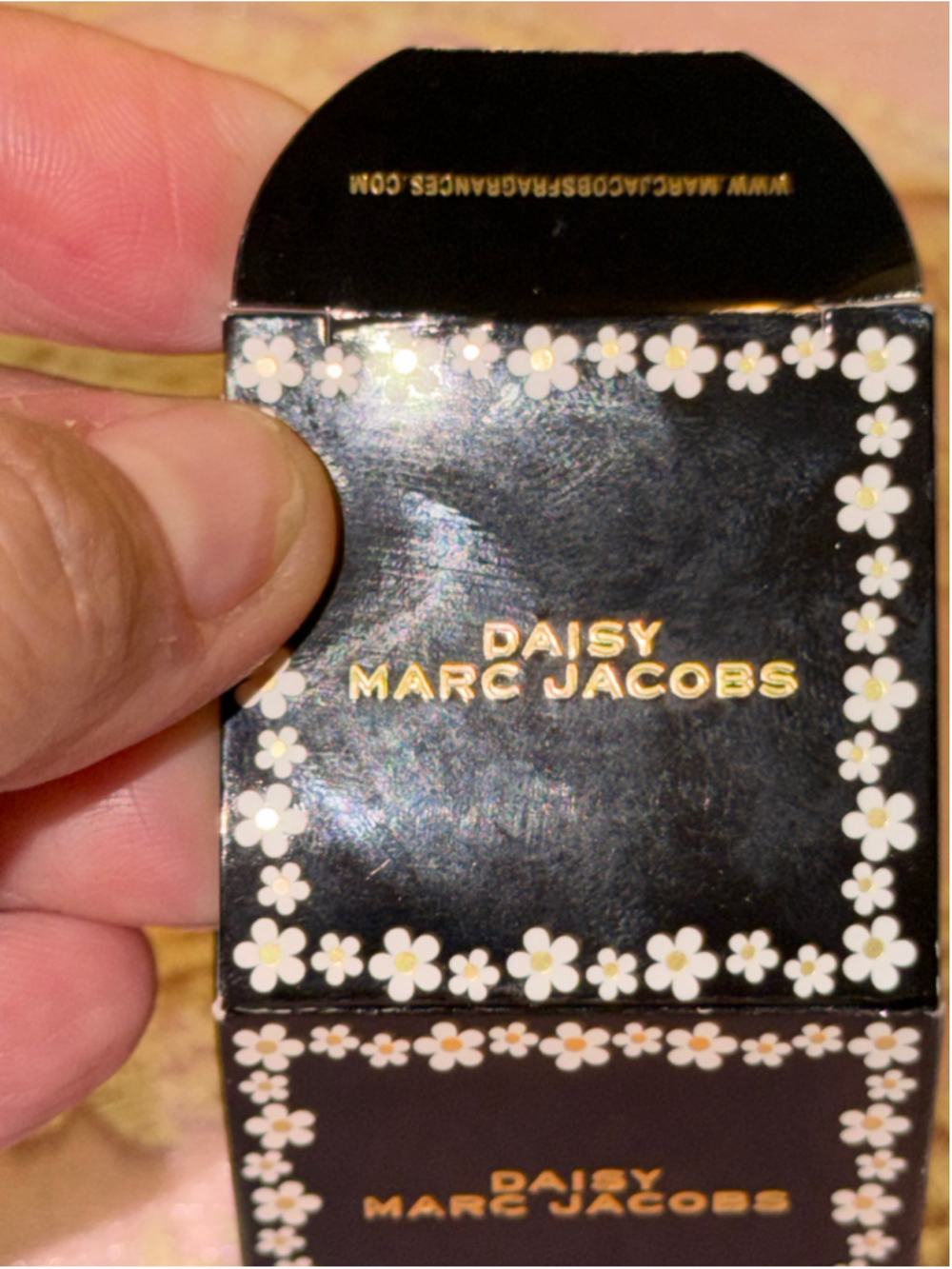 Women's Marc Jacobs Daisy Eau de Toilette 4 mL - Picture 5 of 6